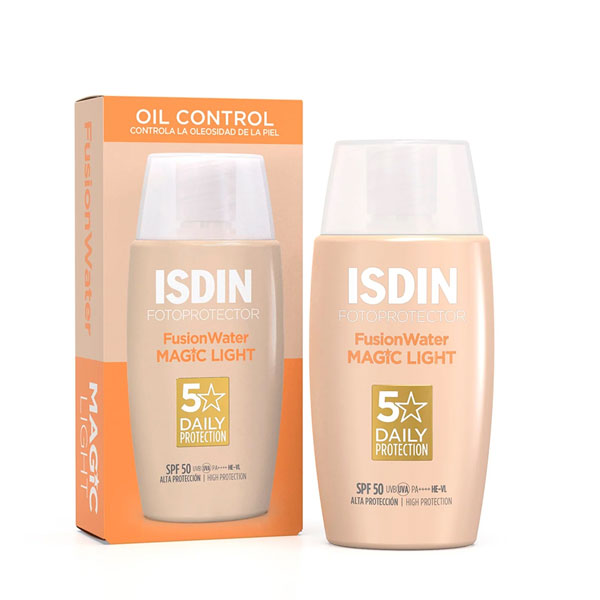 ISDIN FOTOPROTECTOR FUSION WATER MAGIC LIGHT OIL CONTROL SPF 50 UVB